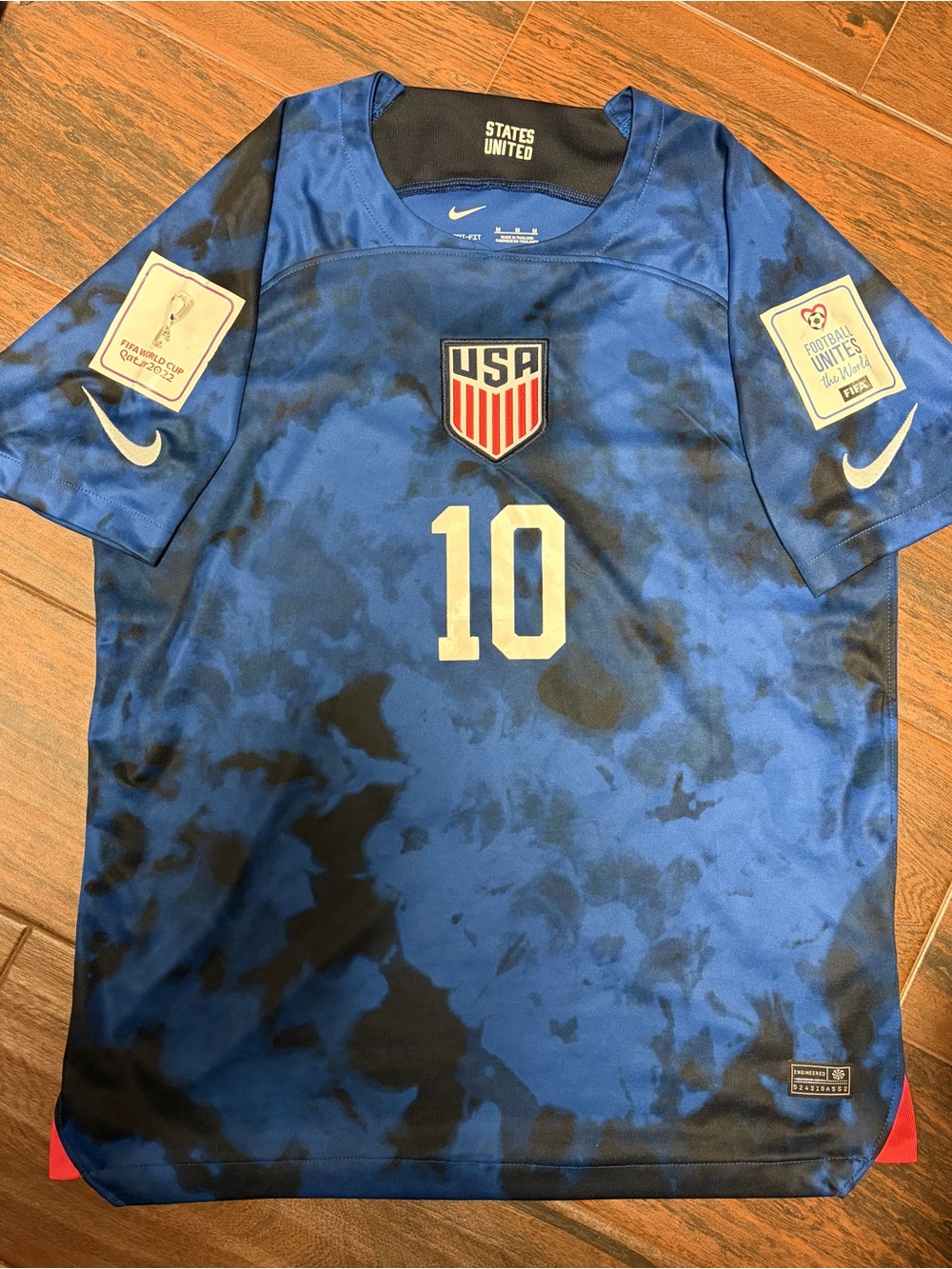 ⚽️ Nike USA Men’s National Team 2022 World Cup Away Jersey — #10 ⚽️
